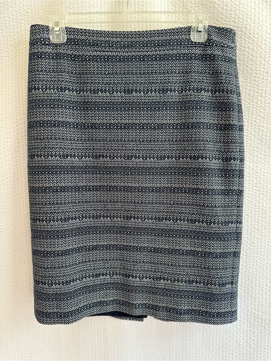 Ann Taylor Dresses & Skirts - Ann Taylor Pencil Skirt Size 8 Navy White Textured Tweed Career Office Skirt
